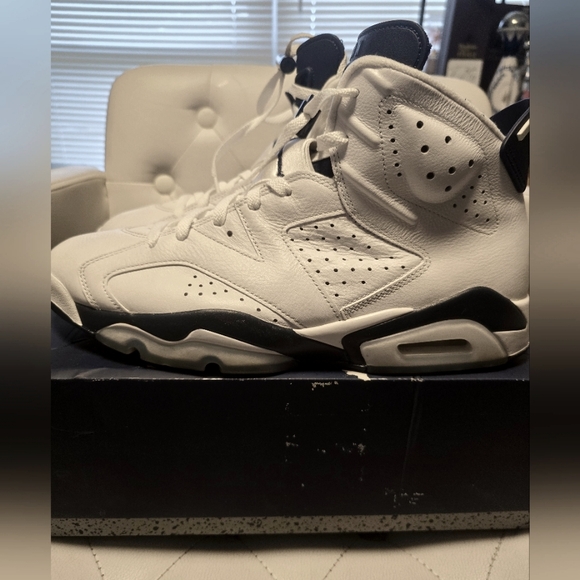 Midnight NAVY AIR JORDAN 6 ( GREAT CONDITION) - Picture 3 of 15